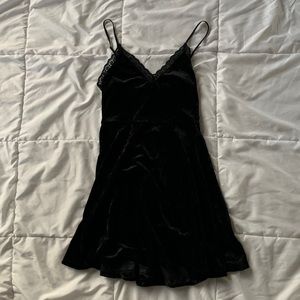little black velvet dress, size small, forever 21